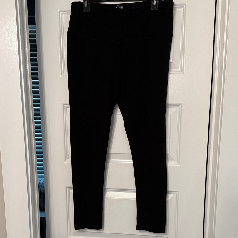 Lissé Black Leggings
